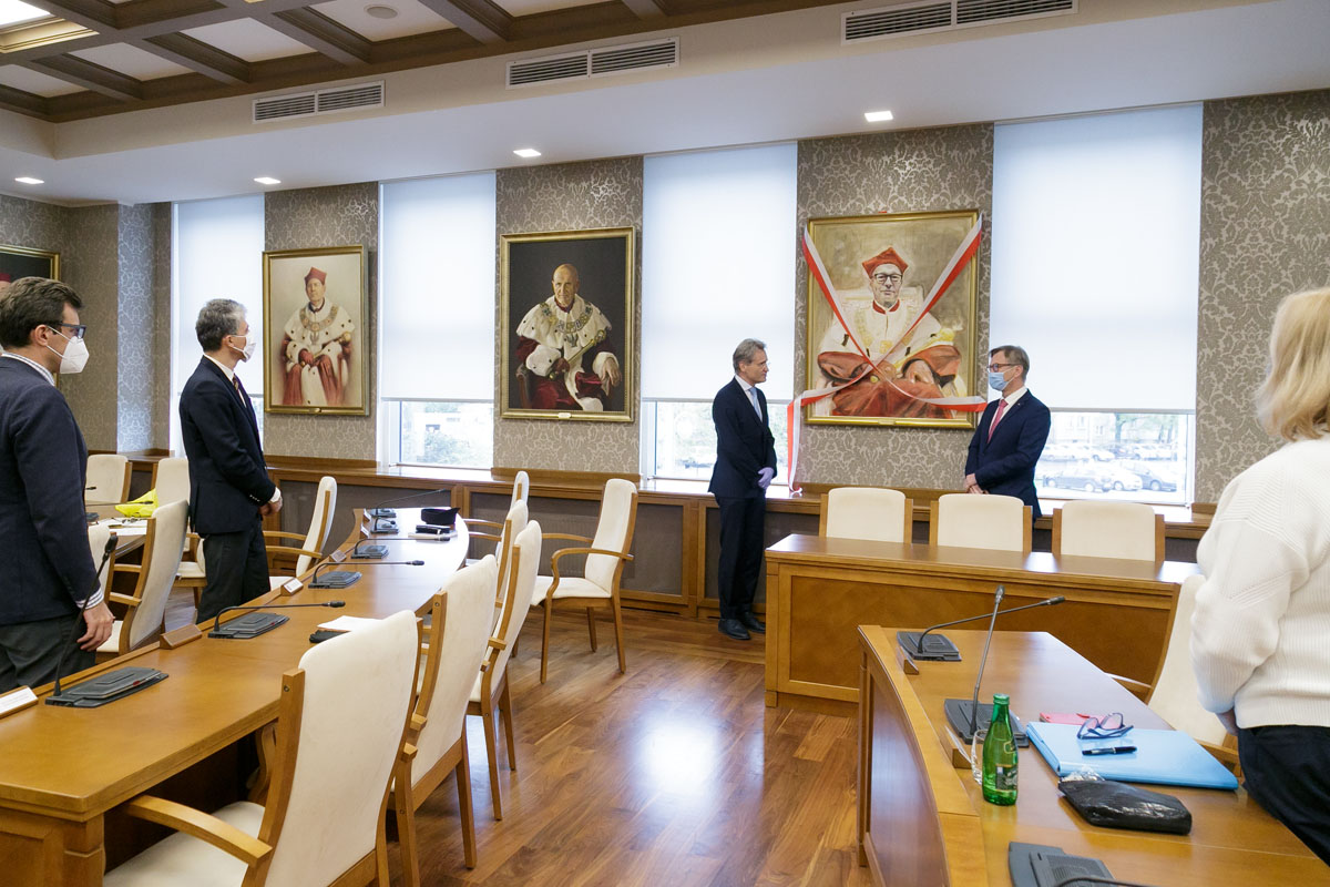 Solemn unveiling of the portrait of Prof. Mirosław Wielgoś - Rector of MUW 2016-2020 term