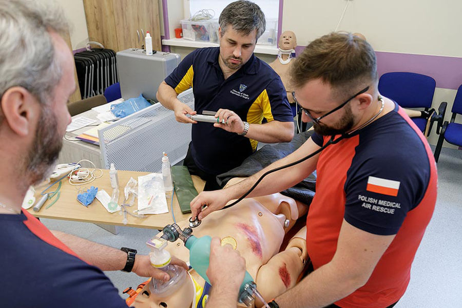 Doctors from the United States train at MUW
