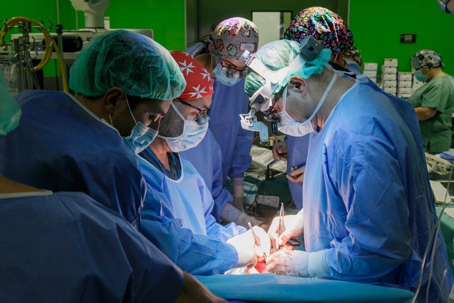 First heart transplantations at the UCC MUW