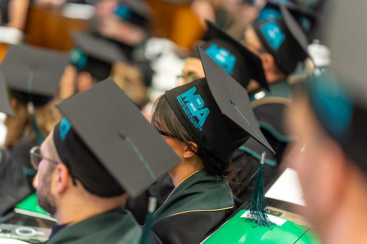 Menadżerowie w ochronie zdrowia odebrali dyplomy