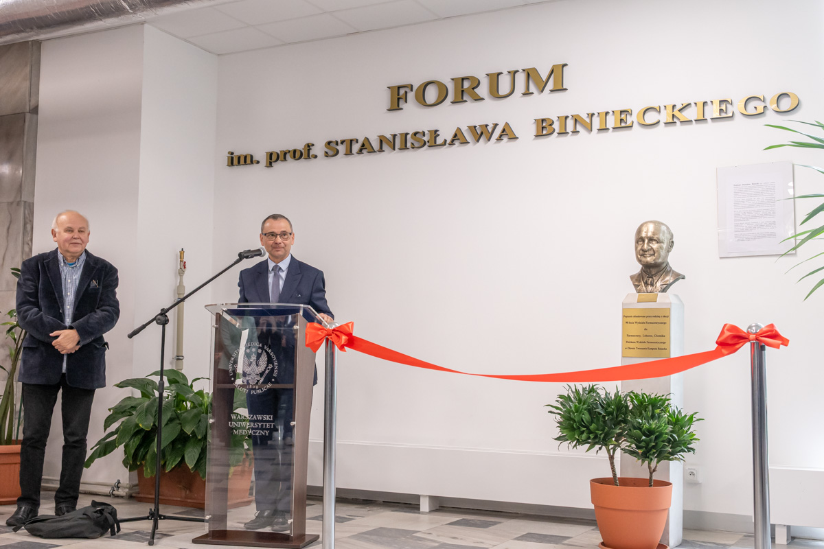 Tribute to distinguished scholars of the Faculty of Pharmacy