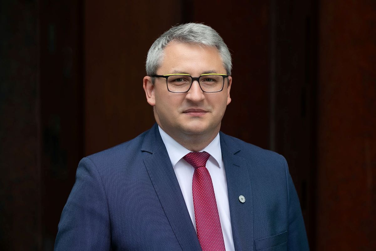 dr hab. Patryk Rzońca