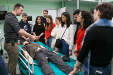 WUM makes a good impression on premed students from the Tel-Aviv Medical College