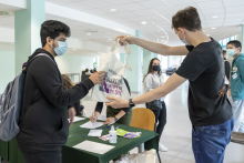English Division and English Dentistry Division Welcome New Students during O-Week