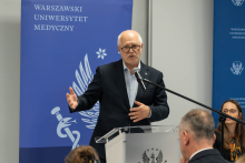 rektor WUM przemawia