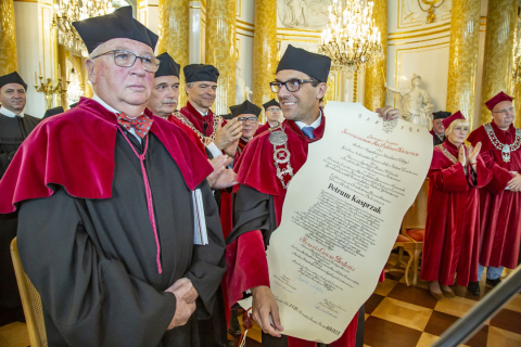 Profesor Piotr Kasprzak Doktorem Honoris Causa Warszawskiego Uniwersytetu Medycznego