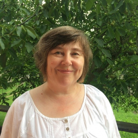 Dr Grażyna Bączek