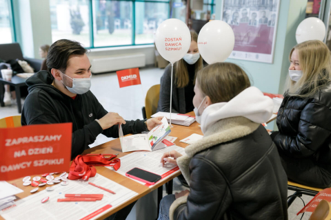 students during registration