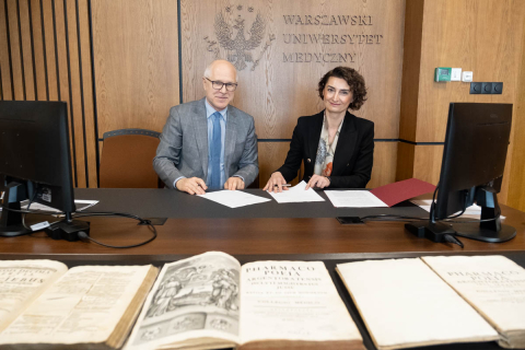 Trzy starodruki z XVIII w. wzbogaciły zbiory Muzeum Historii Medycyny WUM